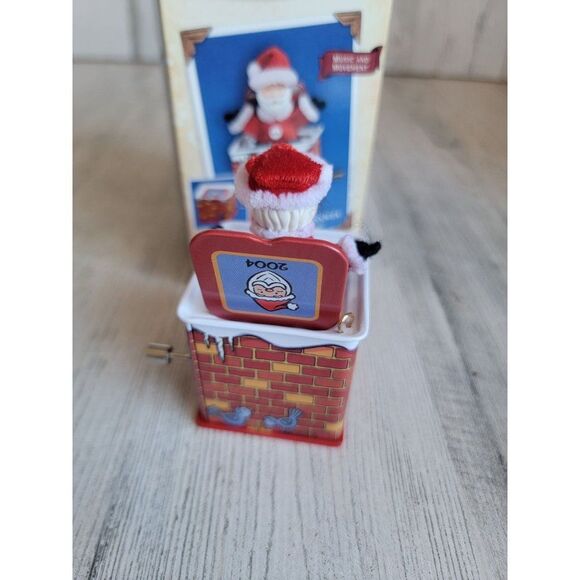 Hallmark 2004 pop! goes the Santa ornament Xmas - Picture 5 of 8